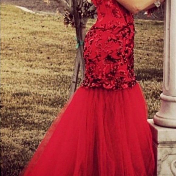 Red Sherri Hill Prom Dress - Picture 8 of 8